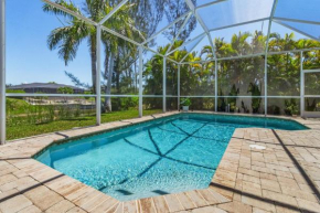 3 Bedroom Villa on Sweetwater Canal NEW